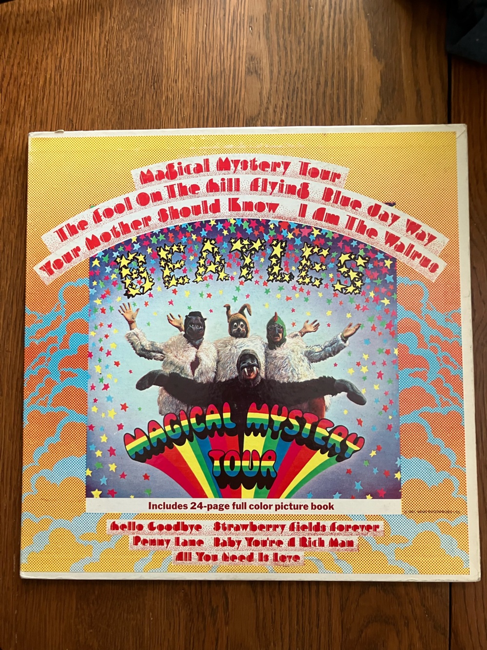 Vintage 1969 Reissue Beatles “Magical Mystery Tour” Vinyl including photo book